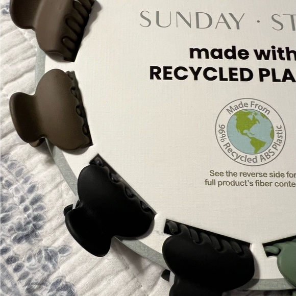 NEW Sunday State Hair Clips made with Recycled Plastic small size 12 clips - Picture 3 of 6